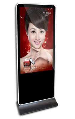 داخل سالن TFT LCD علامت های دیجیتال صفحه نمایش صفحه نمایش بوت پانل ال سی دی سامسونگ