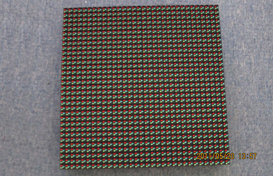 鋼鉄キャビネットが付いているレンタル モジュール P10 1RGB フル カラーの広告の LED 表示
