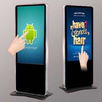 Het paneel Interactieve Digitale Signage van de vloer bevindende aanraking met ingebedde PC
