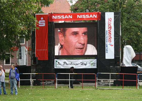 Lightweight SMD Rental LED display solutions for concert , stage and events